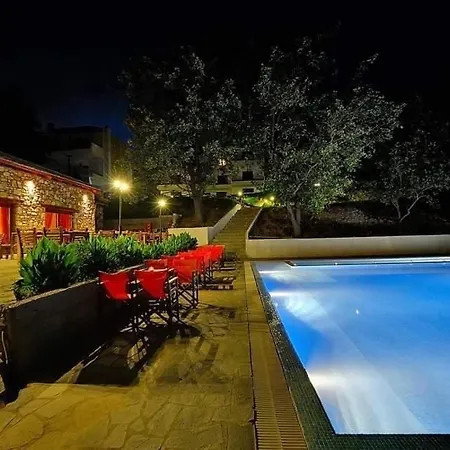 Tsigoura Hotell 3*