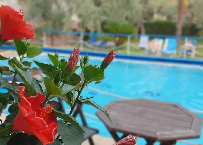 Tsigoura Hotel Mikros Prinos